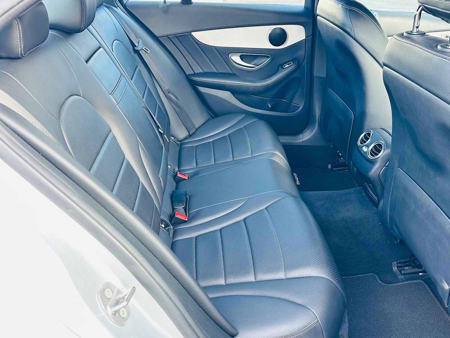 Used Mercedes-Benz C Class 2016 for sale - 77345392: Photo 31