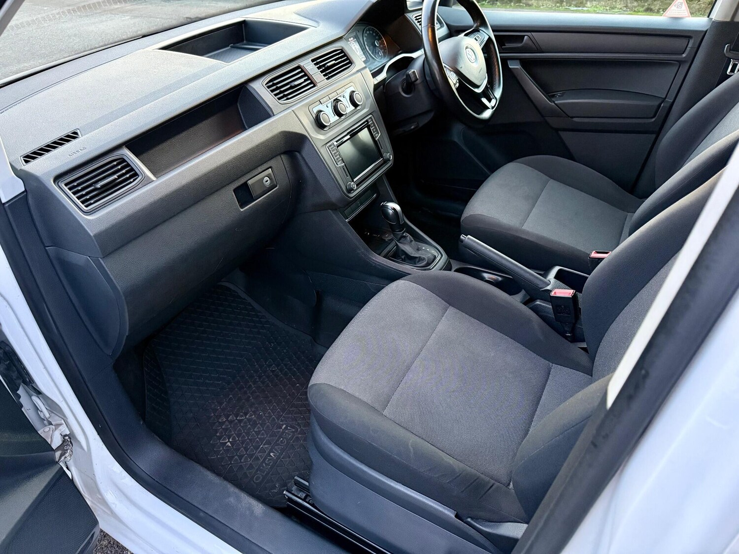 Used Volkswagen Caddy Maxi 2018 for sale - 77387517: Photo 12