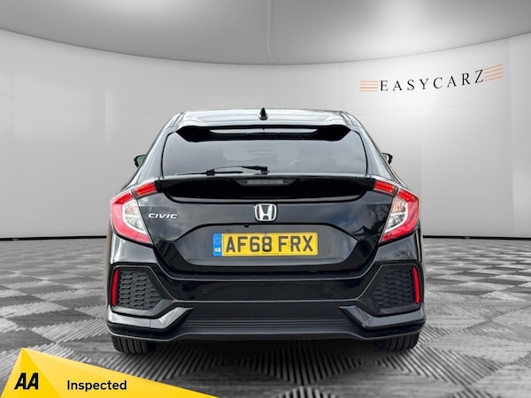 Used Honda Civic 2018 for sale - 74173373: Photo 10