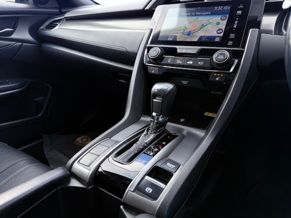 Used Honda Civic 2018 for sale - 74173373: Photo 19