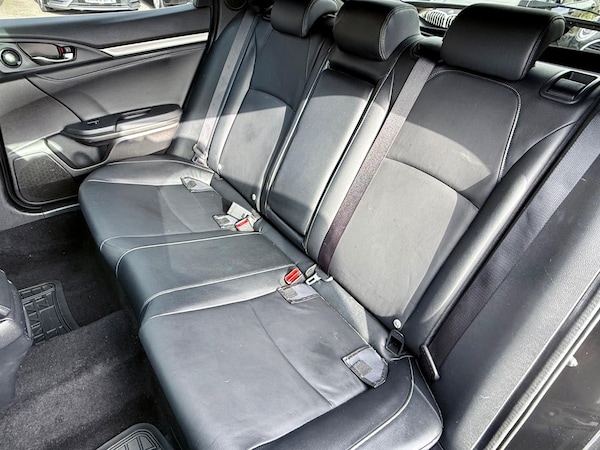 Used Honda Civic 2018 for sale - 74173373: Photo 33