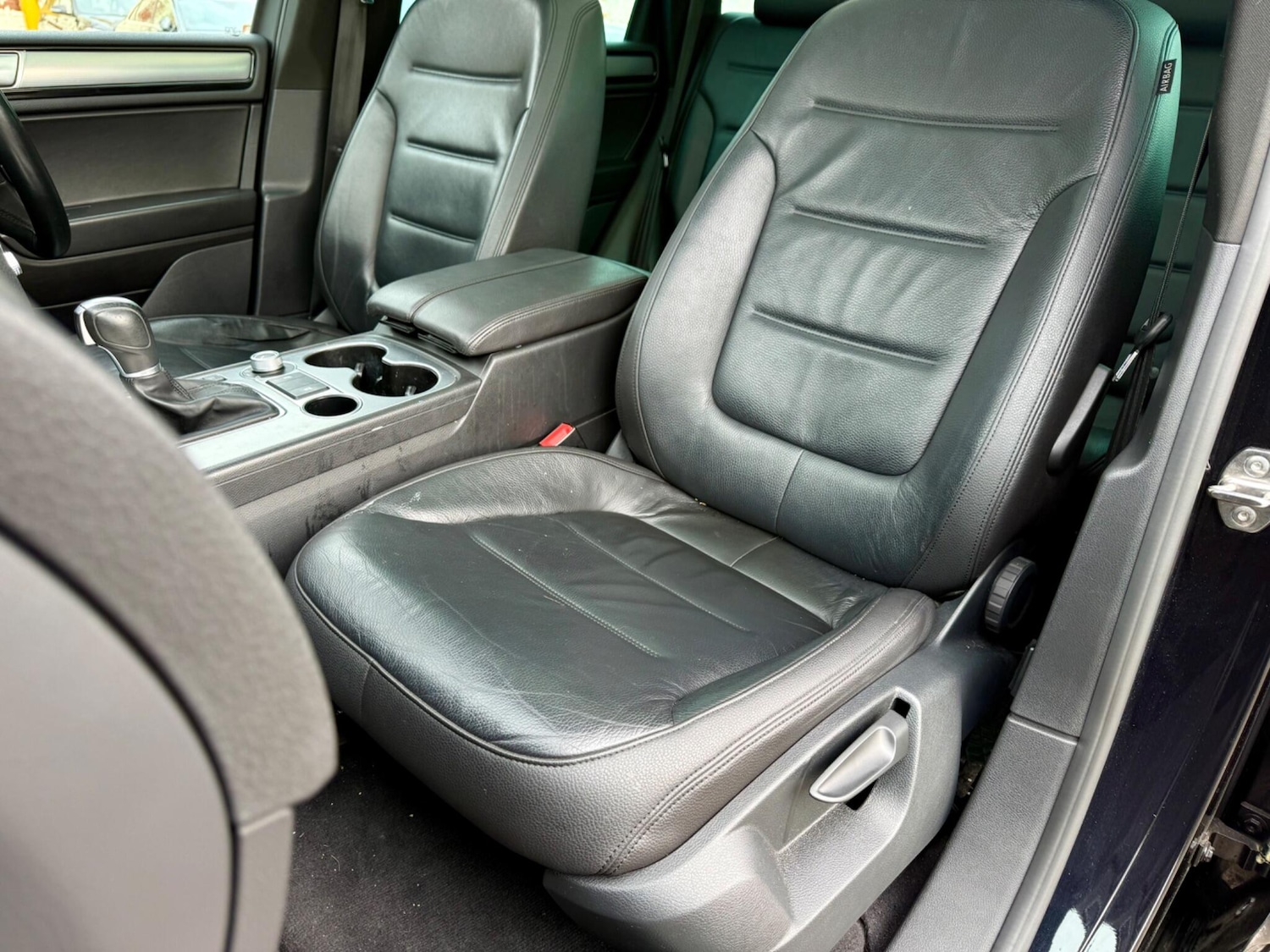 Used Volkswagen Touareg 2015 for sale - 76408826: Photo 16