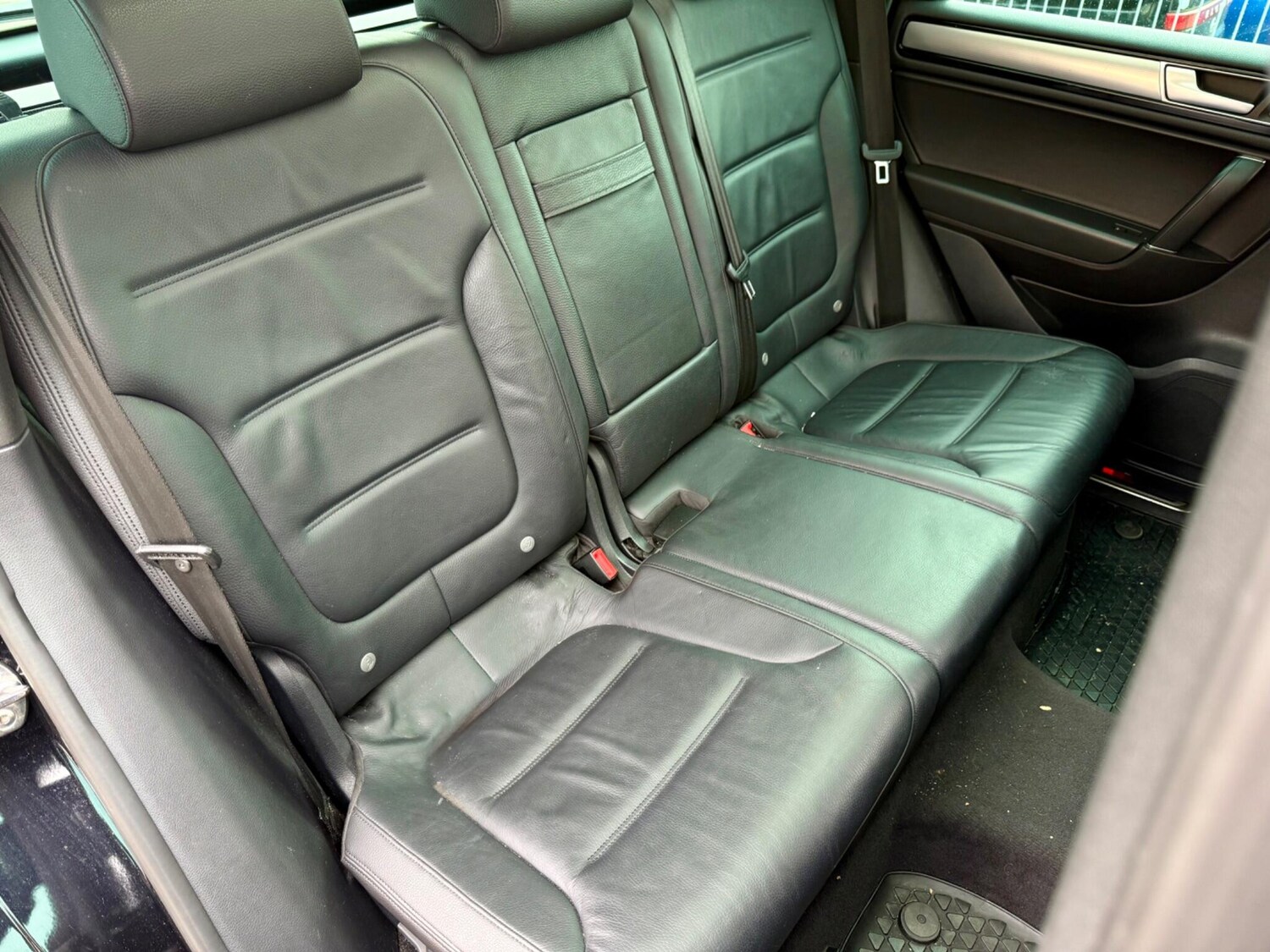 Used Volkswagen Touareg 2015 for sale - 76408826: Photo 32