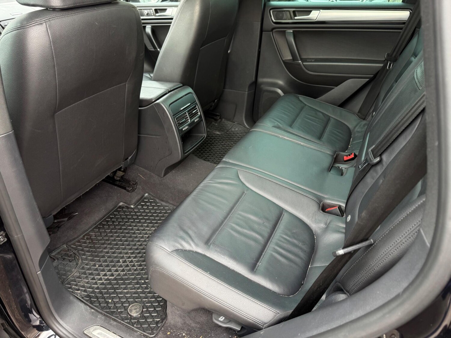 Used Volkswagen Touareg 2015 for sale - 76408826: Photo 36