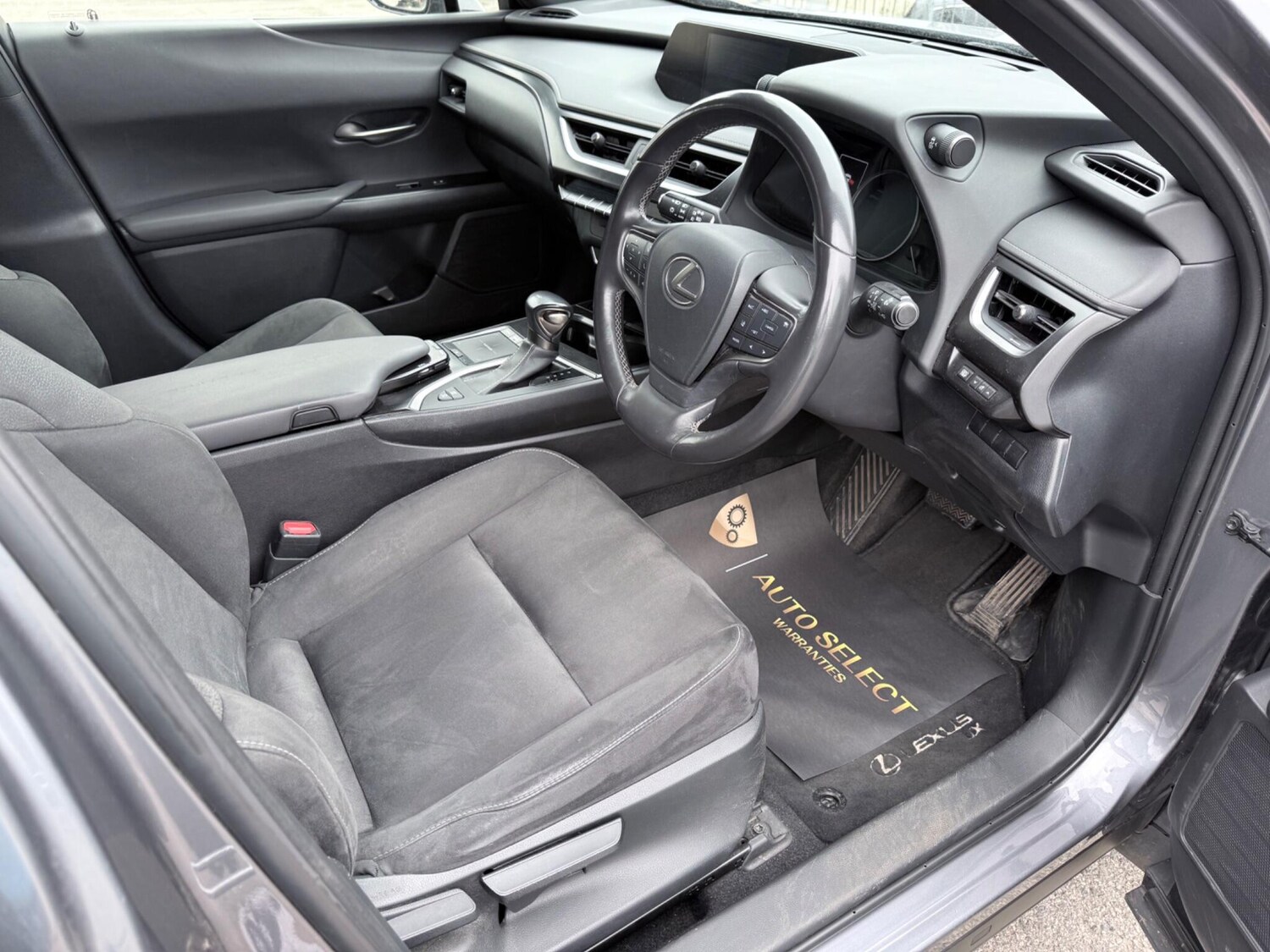 Used Lexus UX 2020 for sale - 77798935: Photo 12