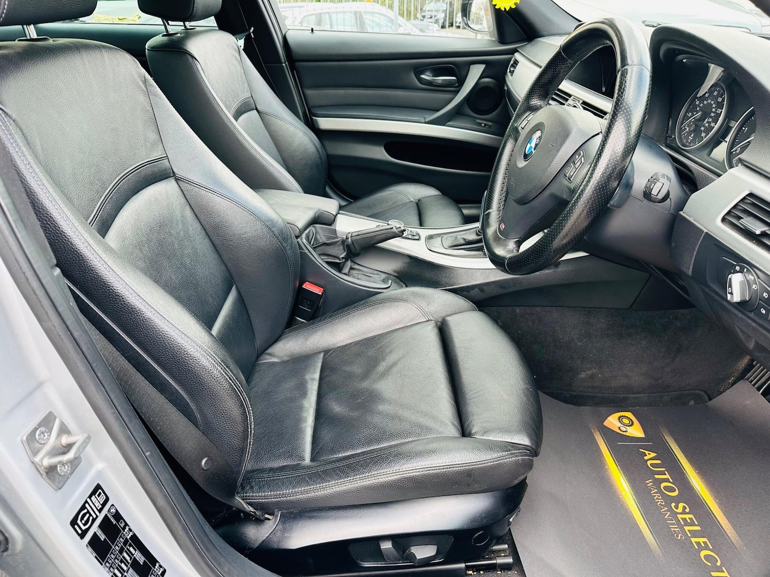 Used BMW 3 Series 2011 for sale - 76397951: Photo 11