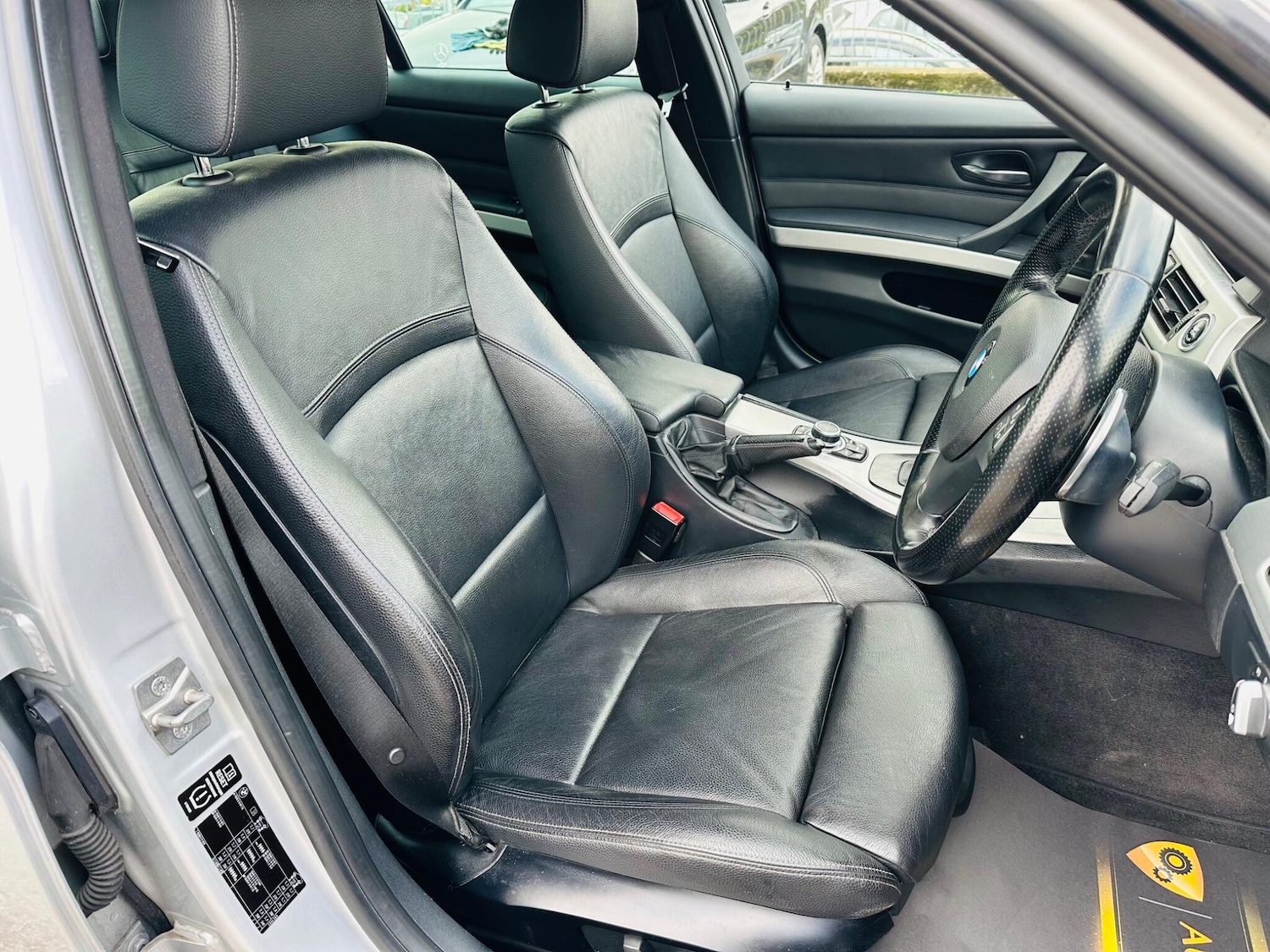 Used BMW 3 Series 2011 for sale - 76397951: Photo 12