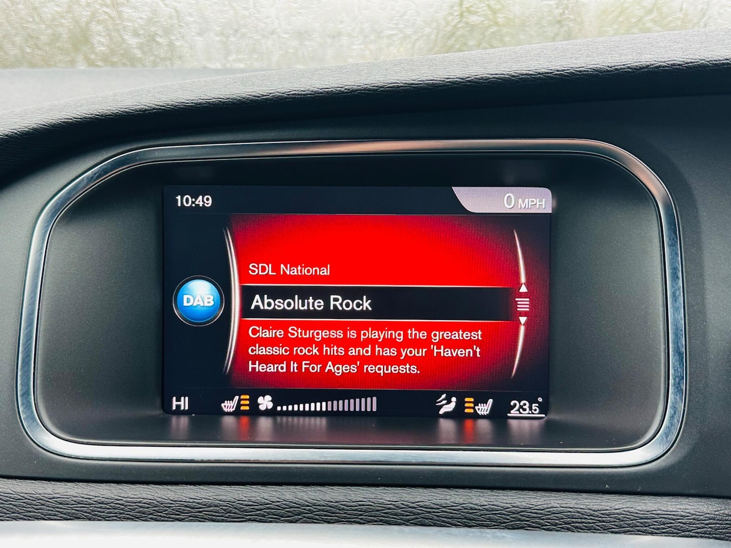 Used Volvo V40 2019 for sale - 77386681: Photo 23