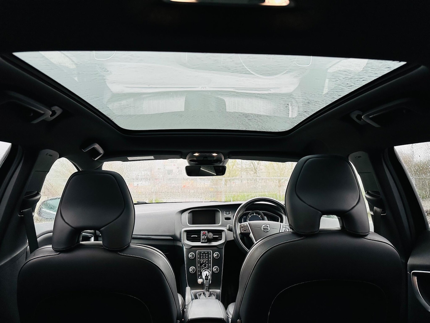 Used Volvo V40 2019 for sale - 77386681: Photo 30