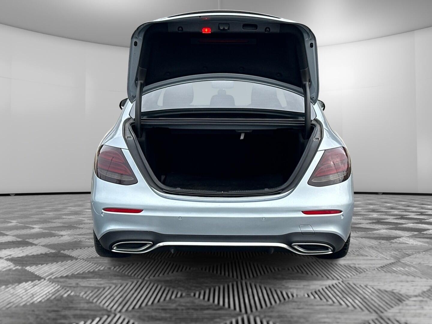 Used Mercedes-Benz E Class 2017 for sale - 77659040: Photo 11