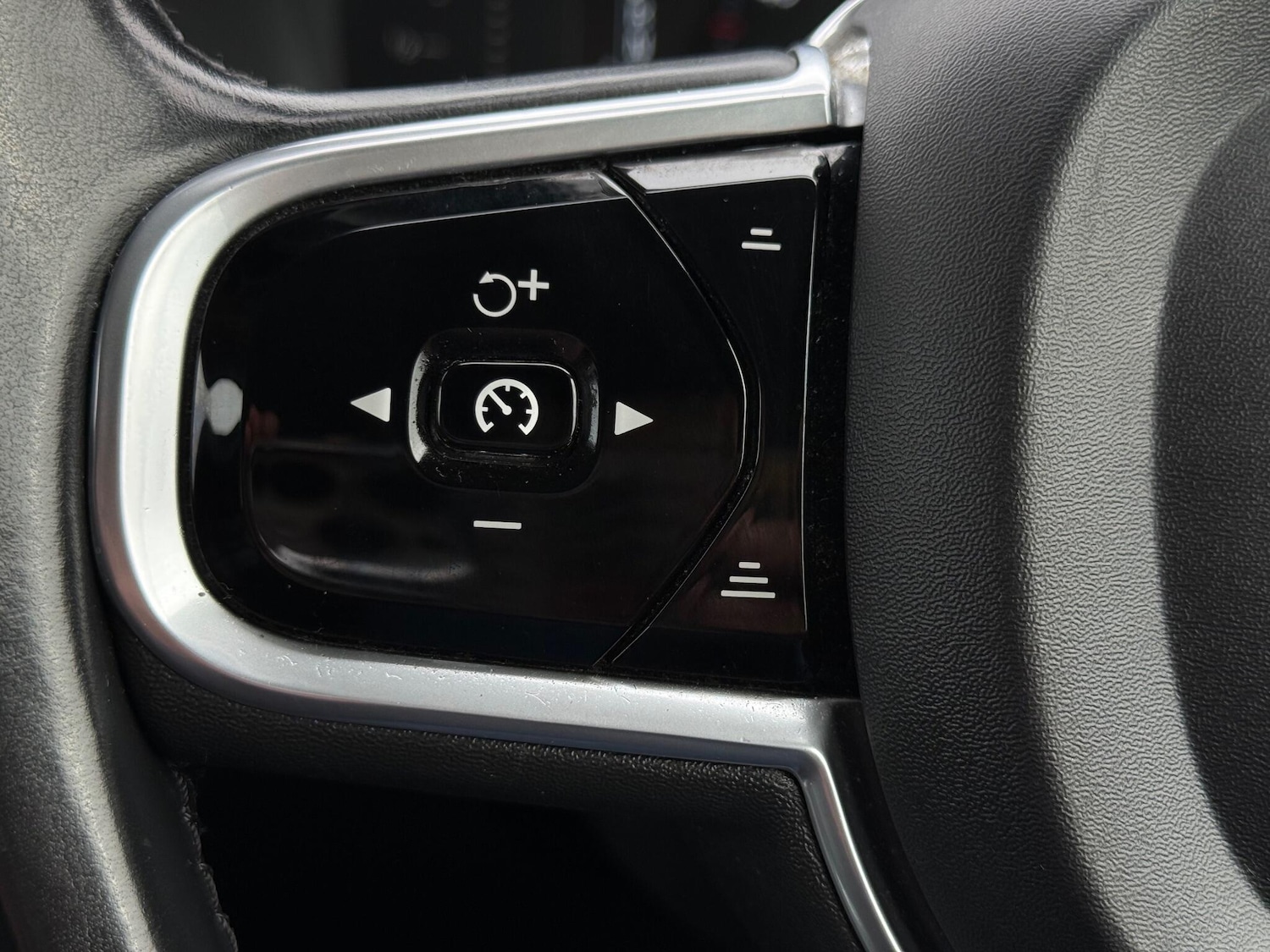 Used Volvo XC90 for sale - 77658623: Photo 25