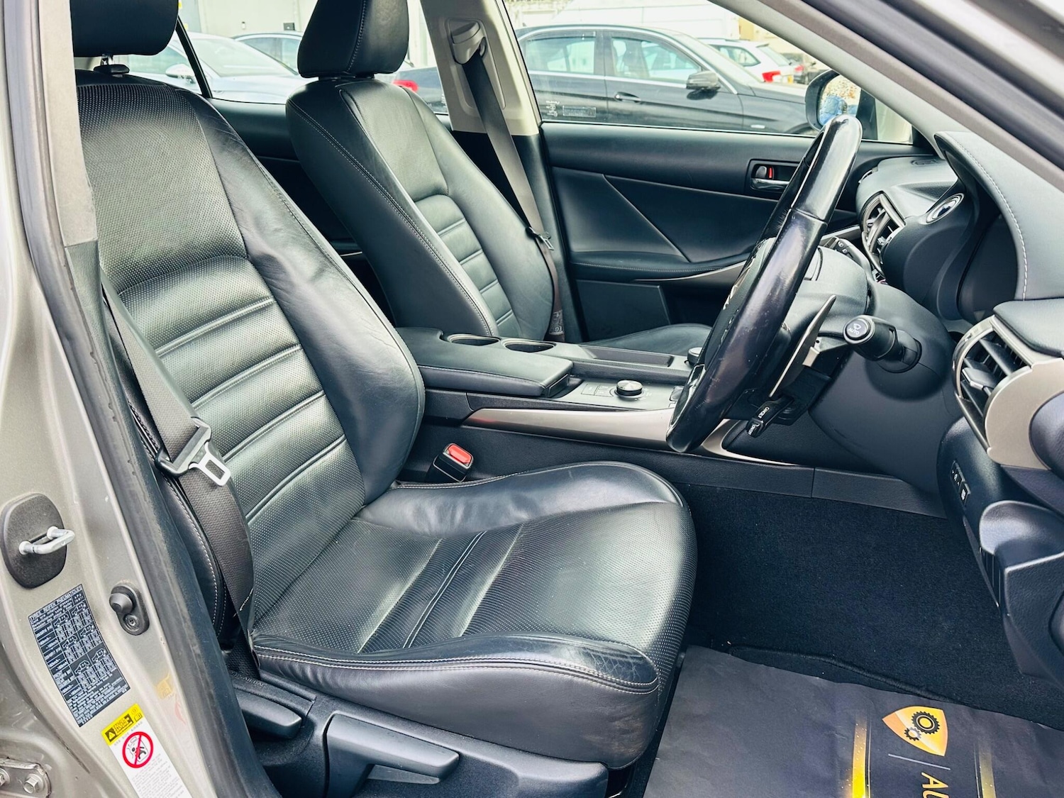 Used Lexus IS 2015 for sale - 76824174: Photo 12