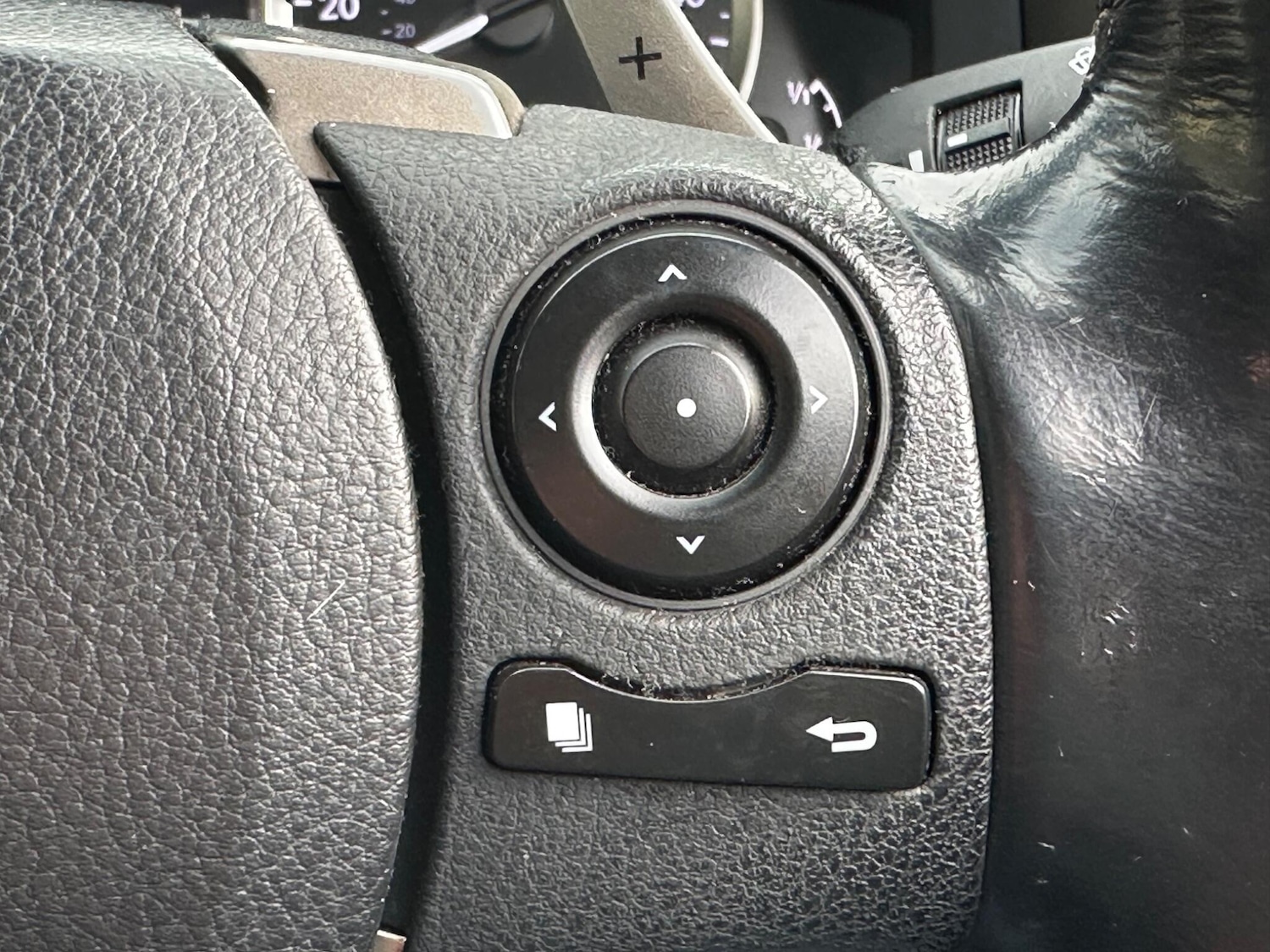 Used Lexus IS 2015 for sale - 76824174: Photo 25