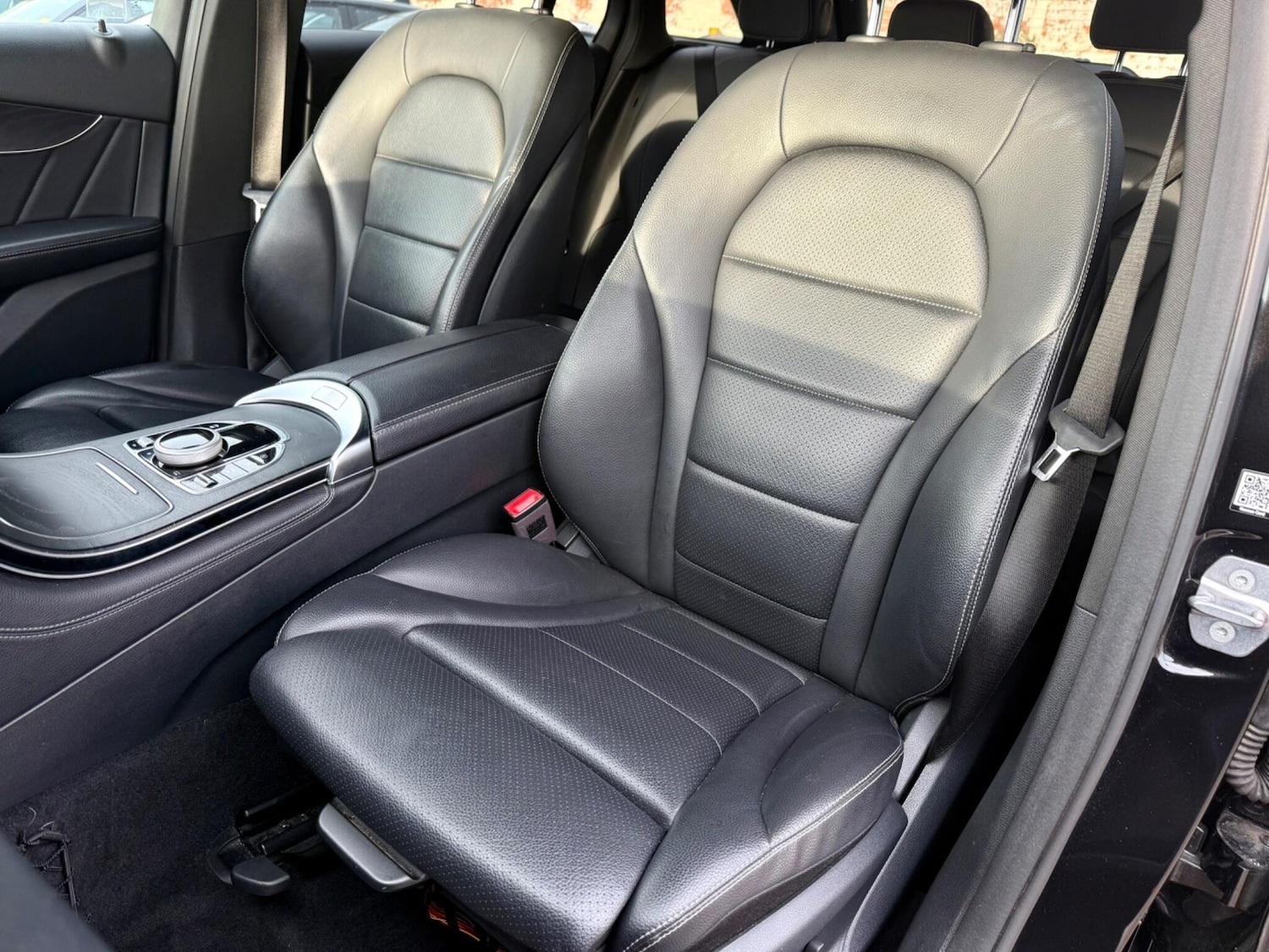 Used Mercedes-Benz GLC 2018 for sale - 77784069: Photo 16