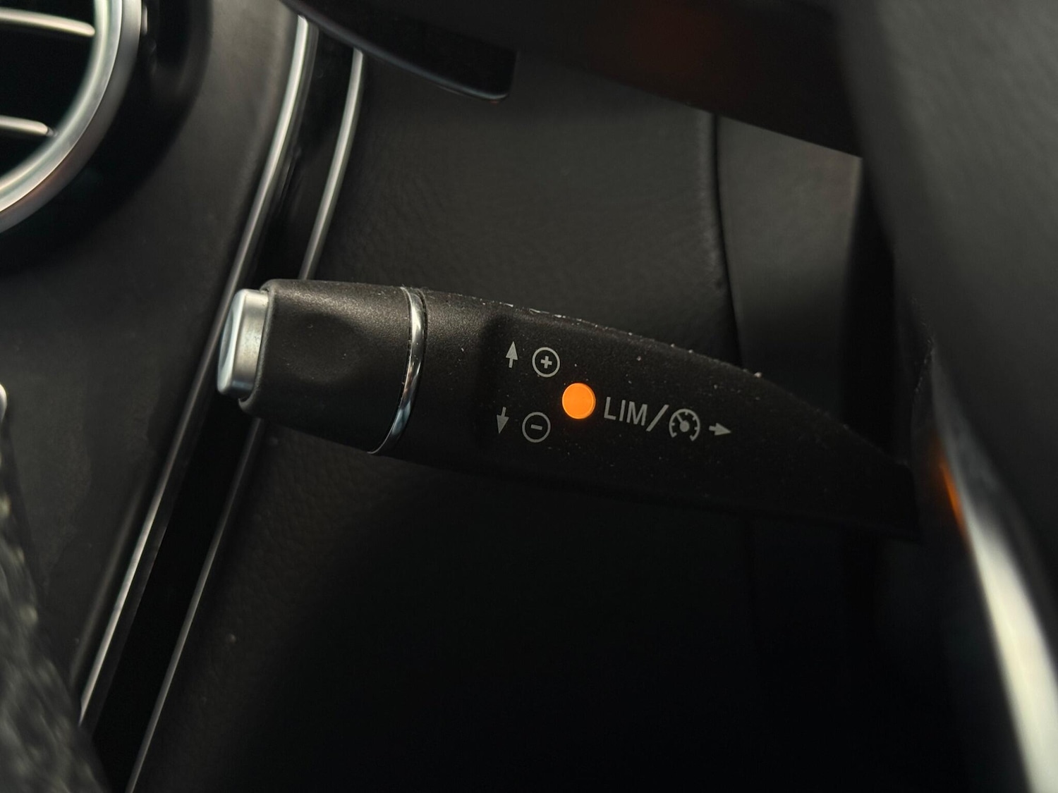 Used Mercedes-Benz GLC 2018 for sale - 77784069: Photo 27