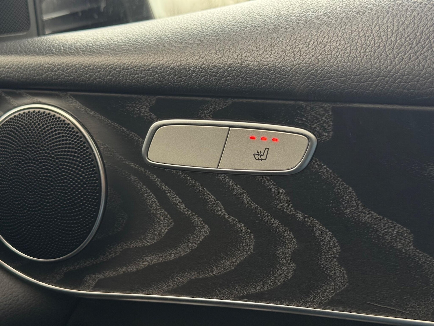 Used Mercedes-Benz GLC 2018 for sale - 77784069: Photo 28