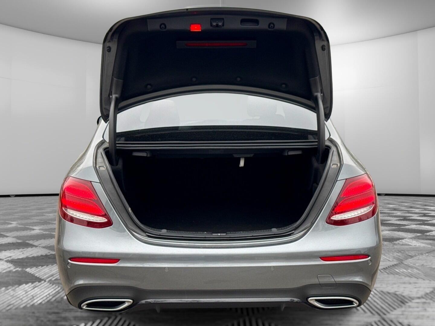 Used Mercedes-Benz E Class 2019 for sale - 77798934: Photo 10