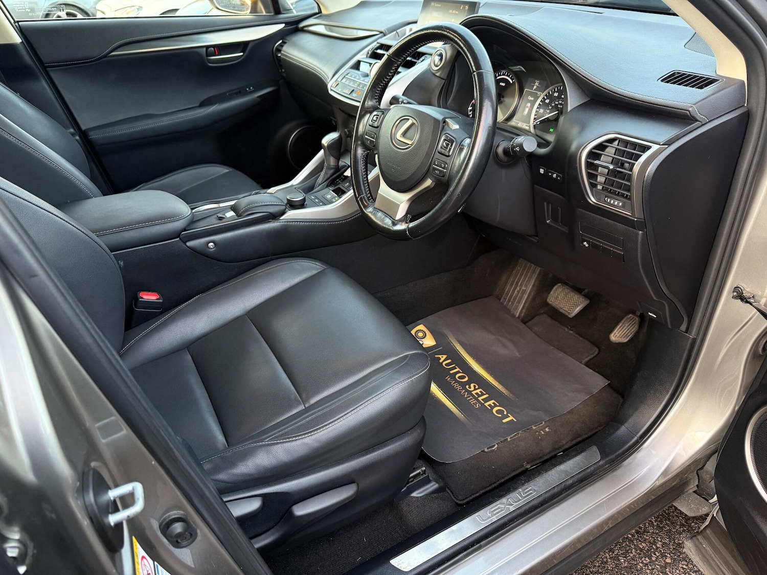 Used Lexus NX 2017 for sale - 77074068: Photo 11