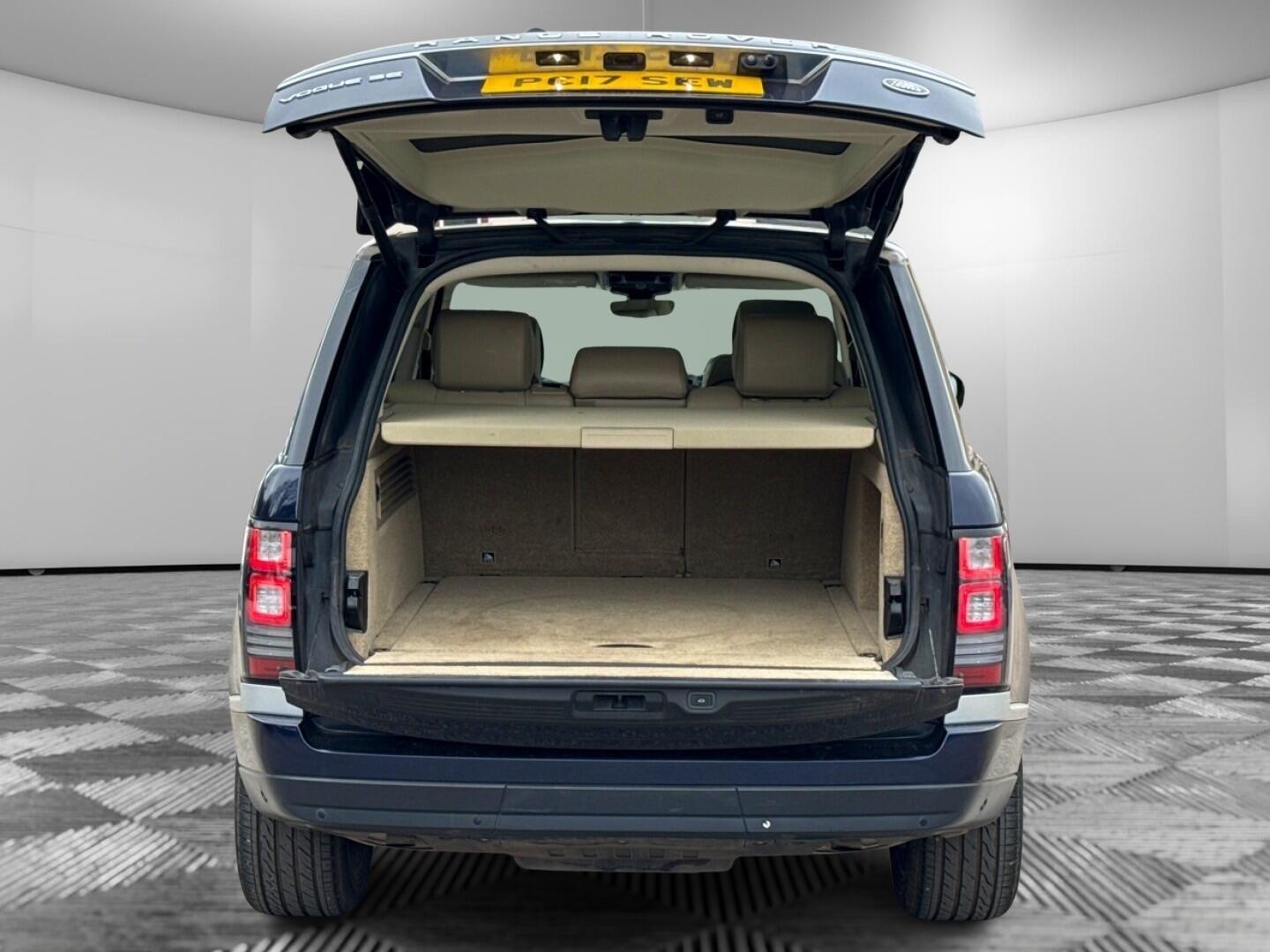 Used Land Rover Range Rover 2017 for sale - 77882783: Photo 10