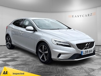 Used Volvo V40 2019 for sale - 76042990: Photo