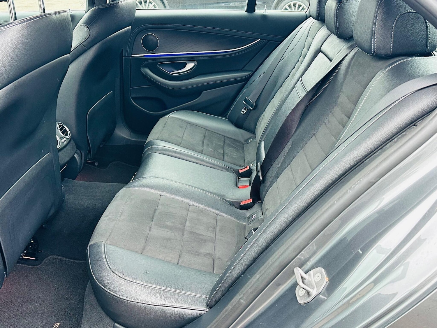 Used Mercedes-Benz E Class 2017 for sale - 77215107: Photo 32