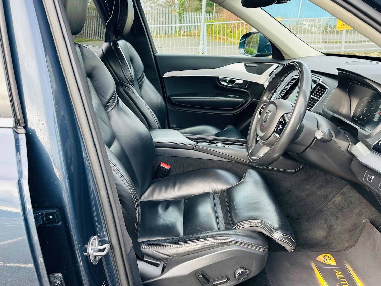 Used Volvo XC90 for sale - 77214824: Photo 12