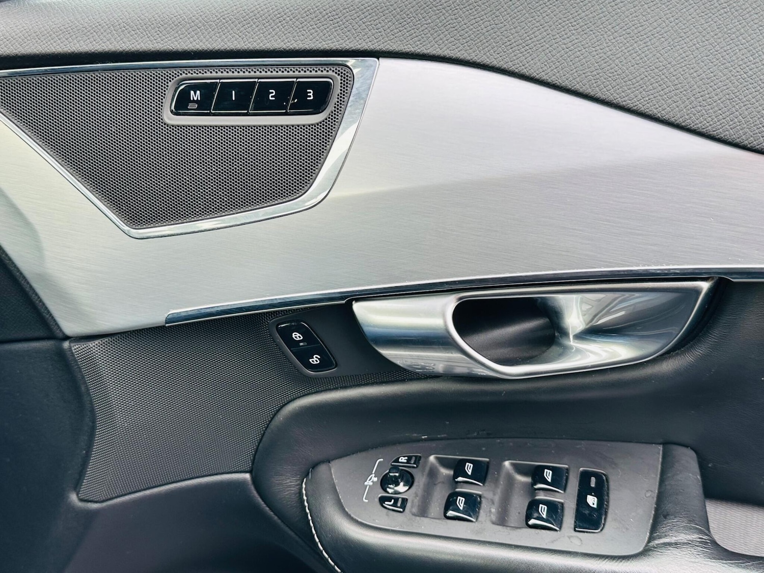 Used Volvo XC90 for sale - 77214824: Photo 18