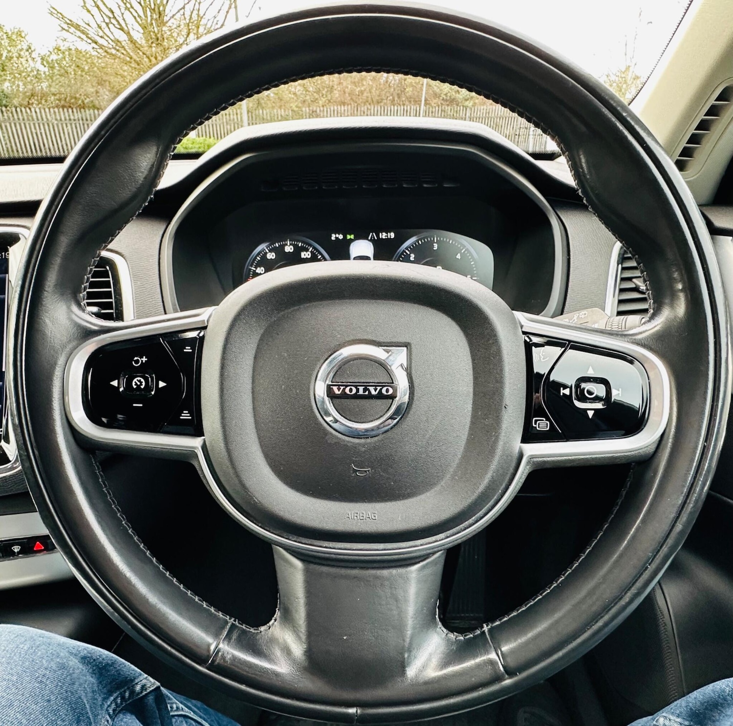 Used Volvo XC90 for sale - 77214824: Photo 32