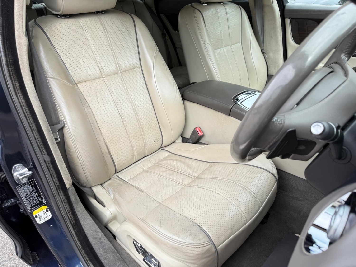 Used Jaguar XJ 2014 for sale - 76020422: Photo 15