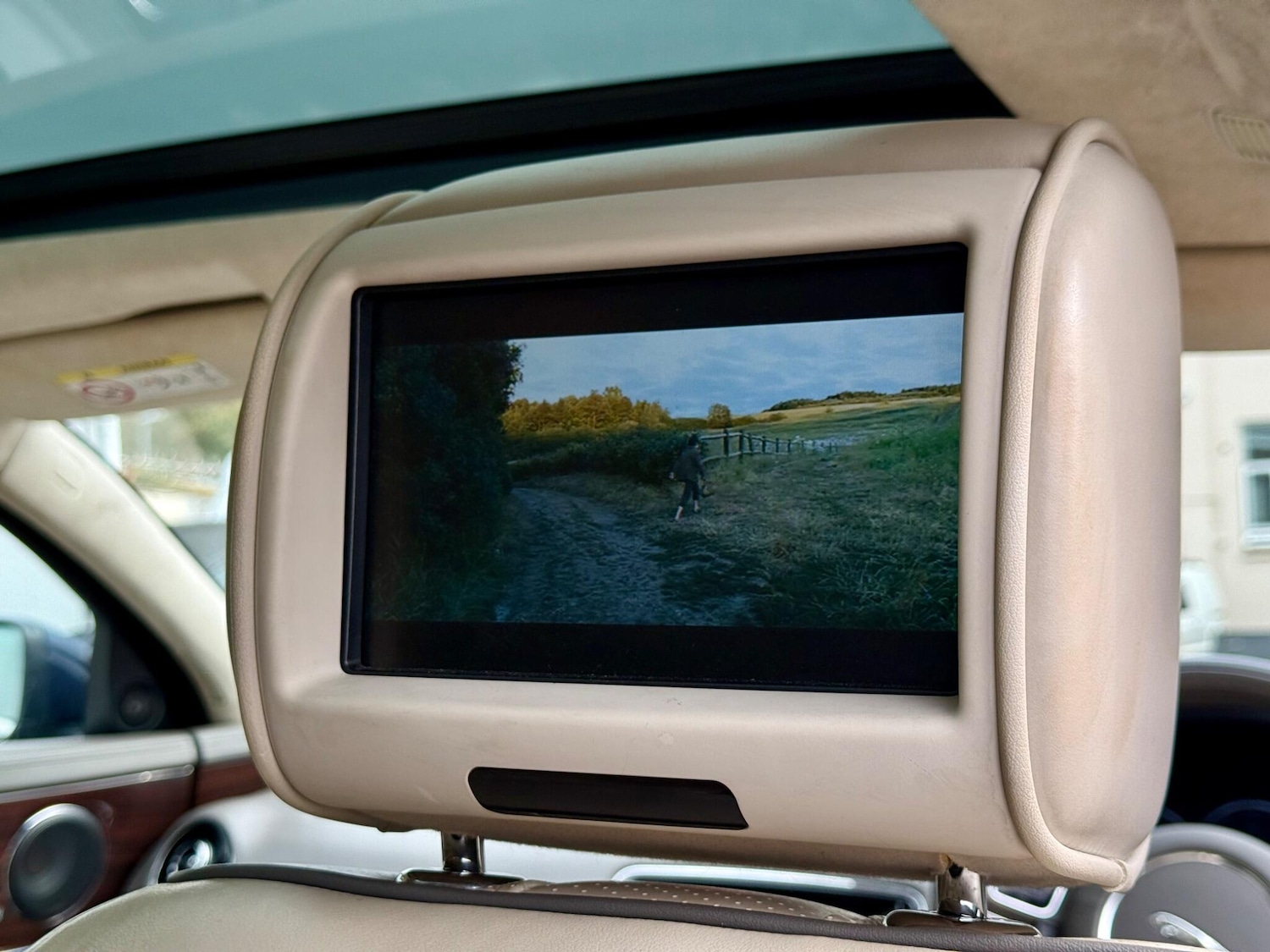 Used Jaguar XJ 2014 for sale - 76020422: Photo 30