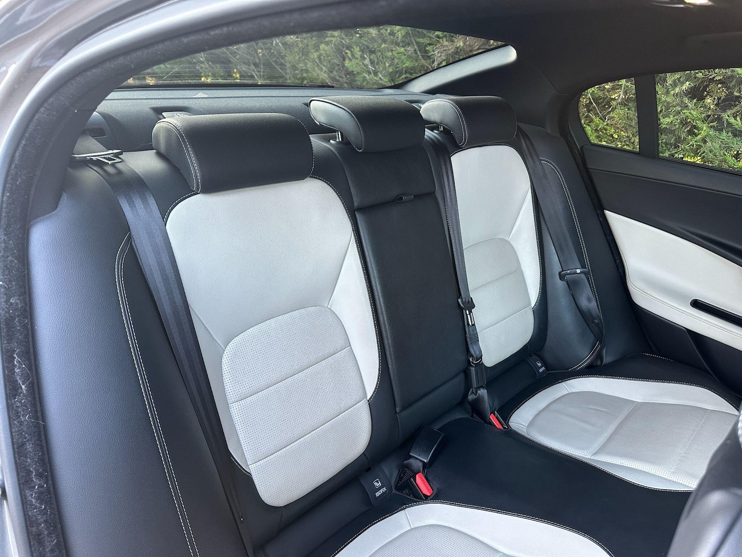 Used Jaguar XE 2016 for sale - 77671758: Photo 11