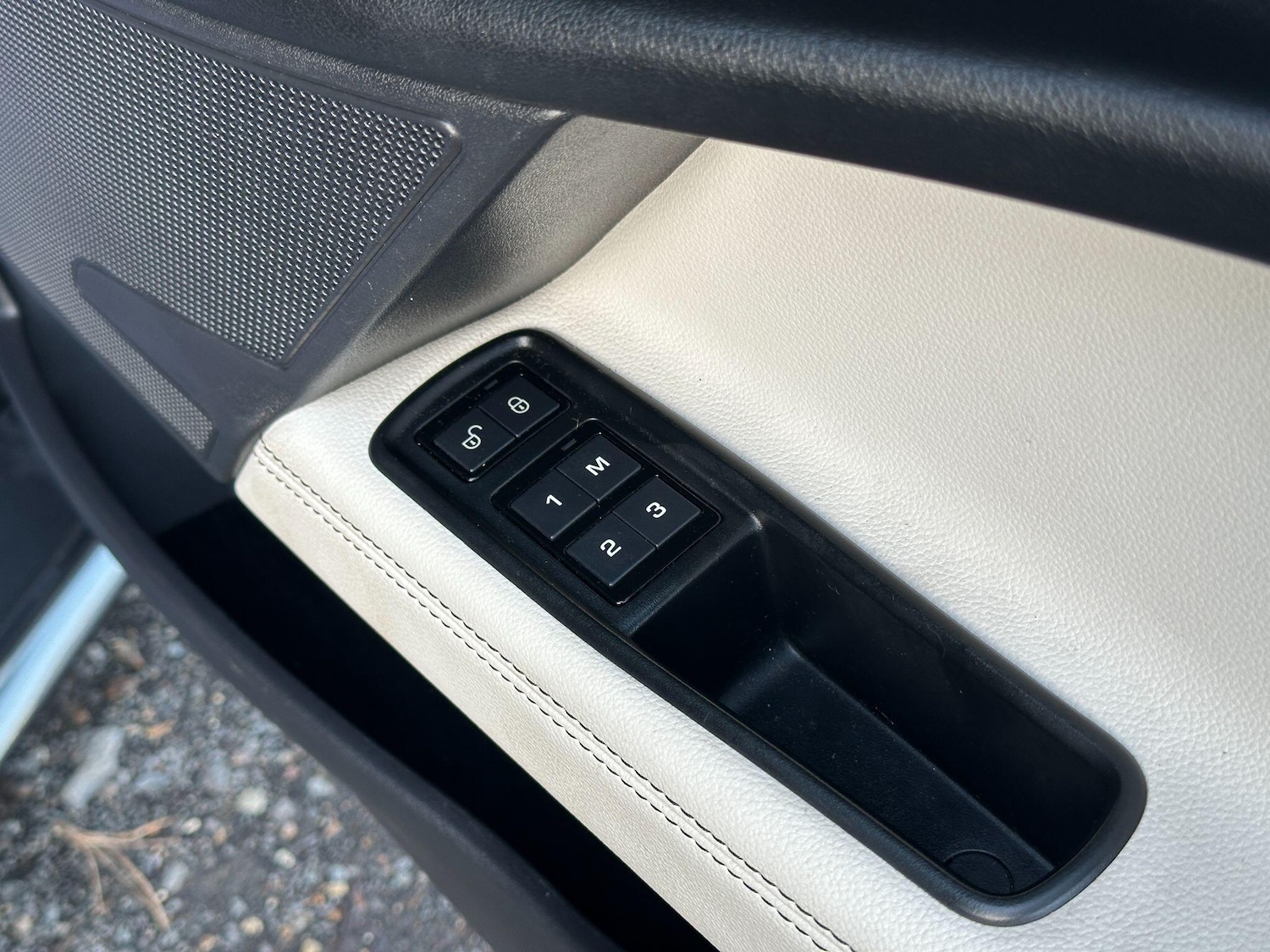 Used Jaguar XE 2016 for sale - 77671758: Photo 13