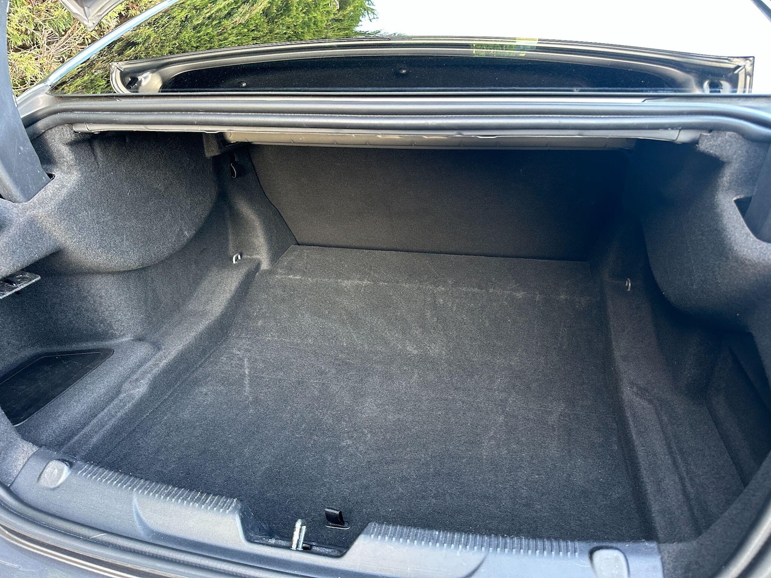 Used Jaguar XE 2016 for sale - 77671758: Photo 36