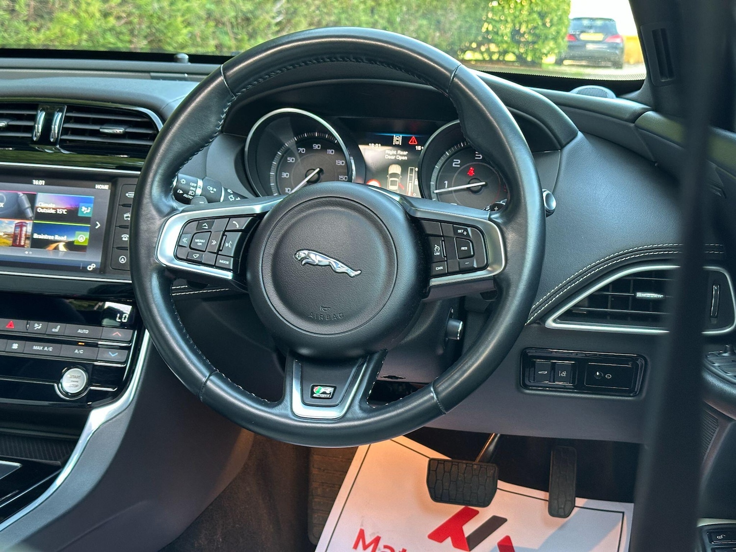 Used Jaguar XE 2016 for sale - 77671758: Photo 38