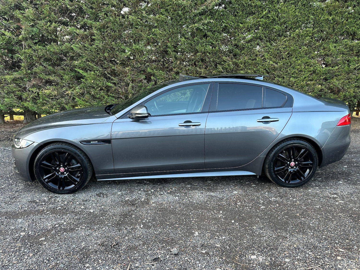 Used Jaguar XE 2016 for sale - 77671758: Photo 5