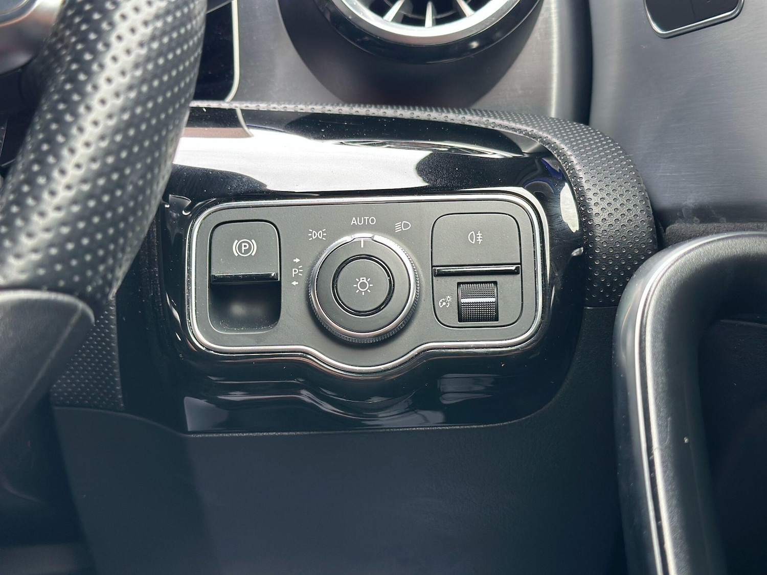 Used Mercedes-Benz A-Class 2019 for sale - 77695960: Photo 16