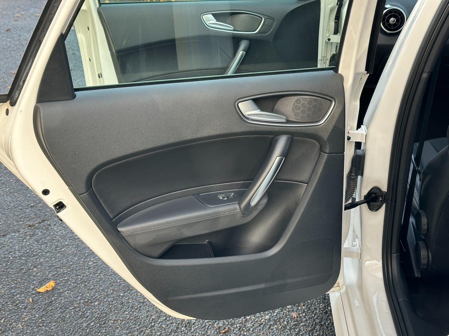 Used Audi A1 2018 for sale - 76550530: Photo 27