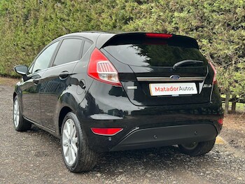 Used Ford Fiesta 2017 for sale - 77612854: Photo