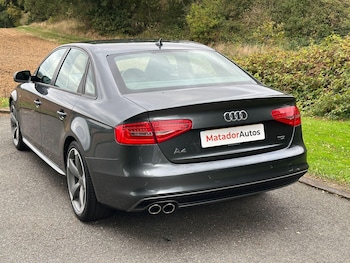 Used Audi A4 2013 for sale - 76330013: Photo