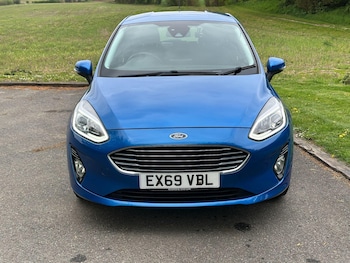 Used Ford Fiesta 2019 for sale - 76330003: Photo