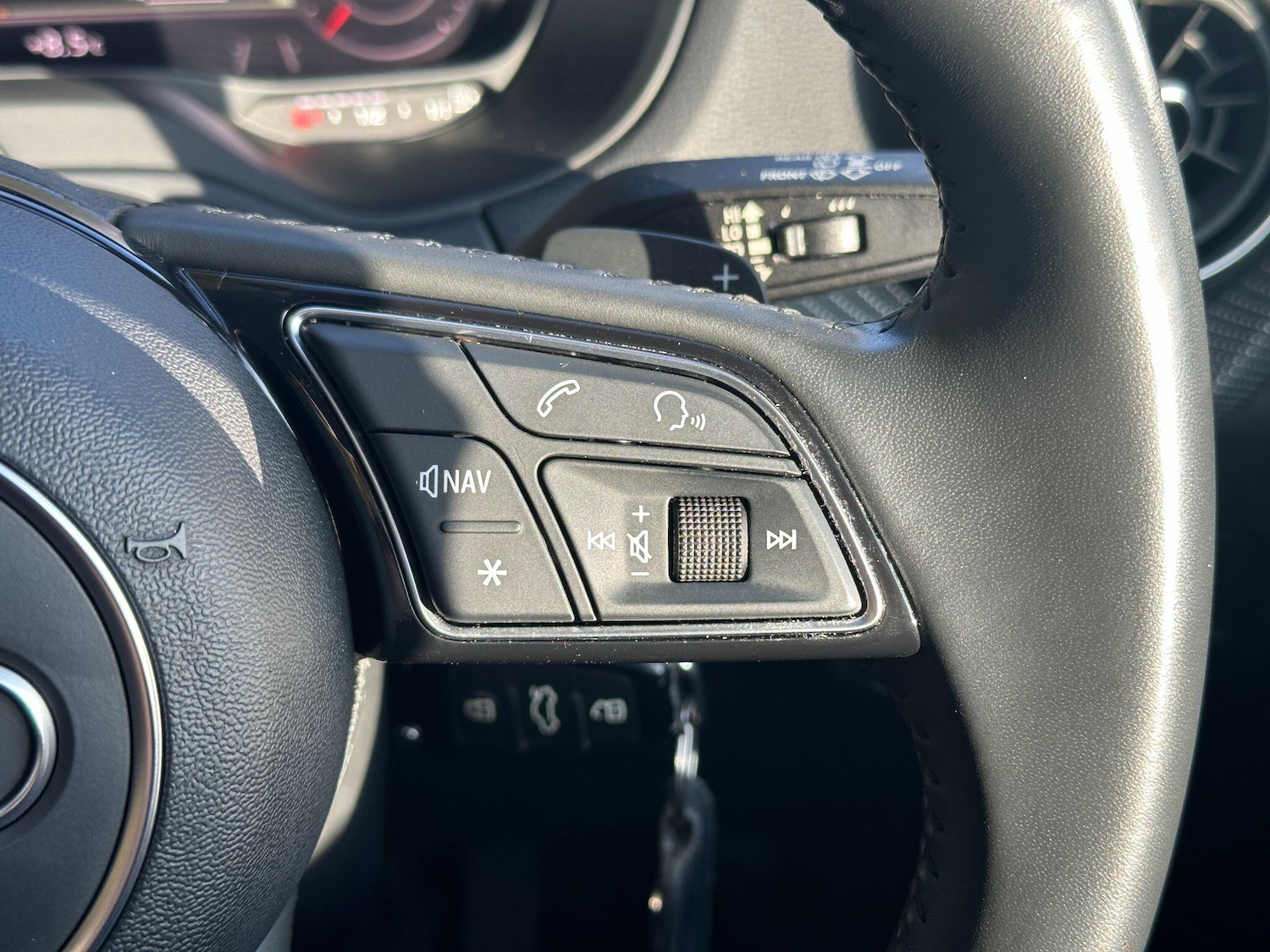 Used Audi Q2 for sale - 77266631: Photo 18