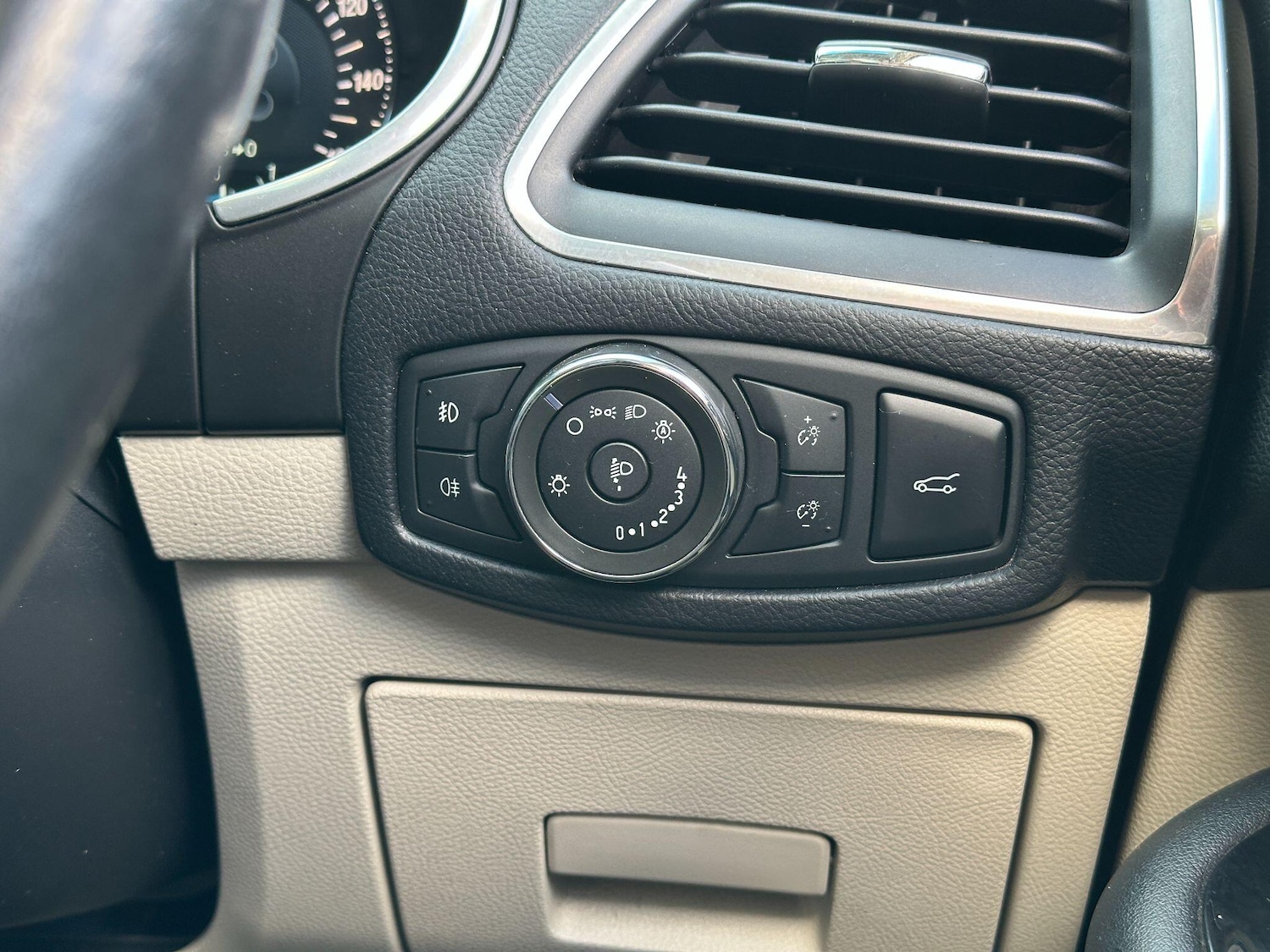 Used Ford Edge 2016 for sale - 76359905: Photo 20