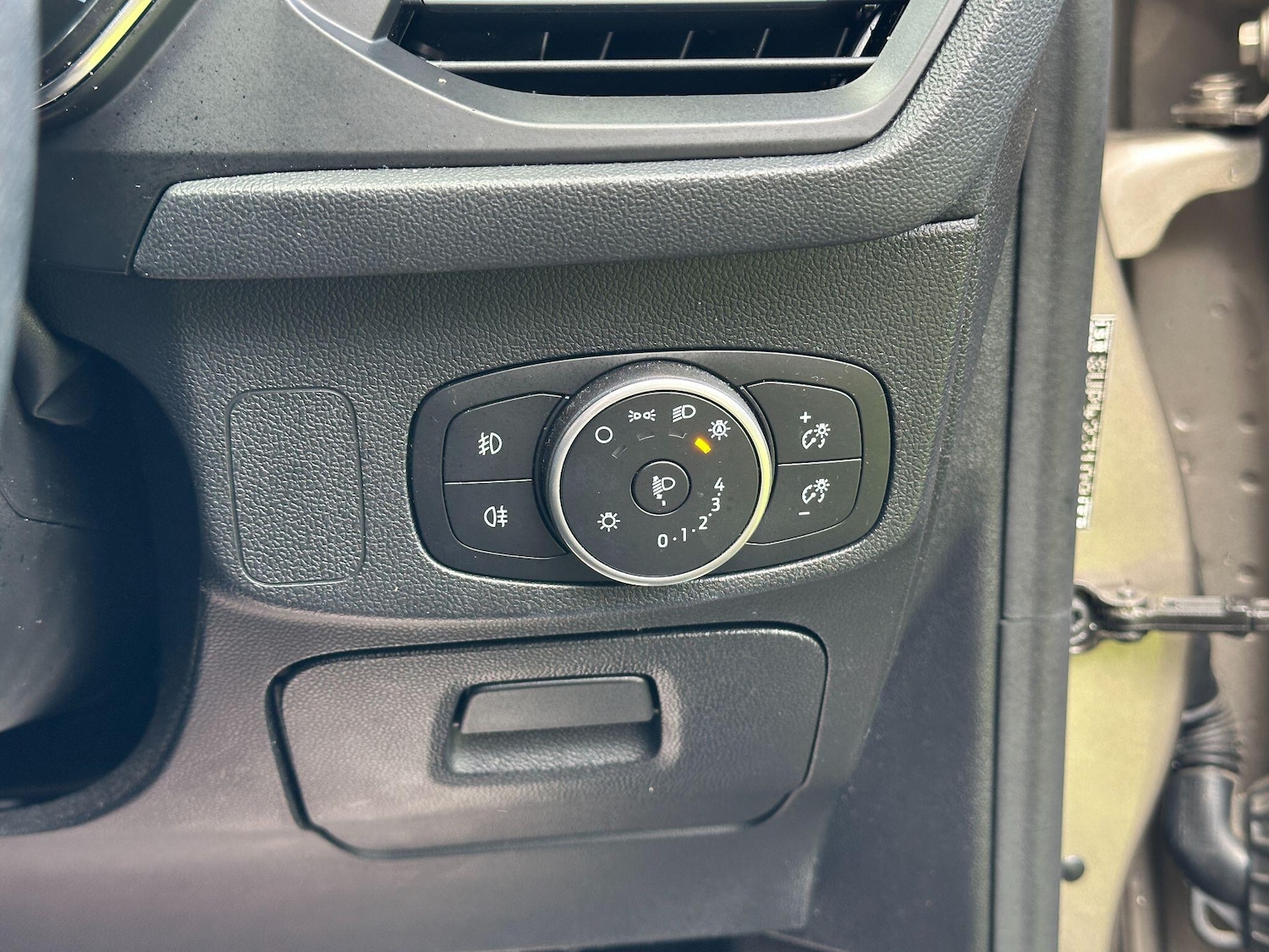Used Ford Focus 2018 for sale - 76349721: Photo 13