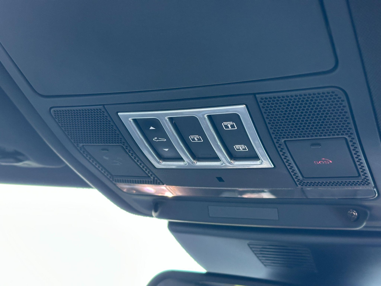 Used Jaguar XE 2016 for sale - 76572495: Photo 21