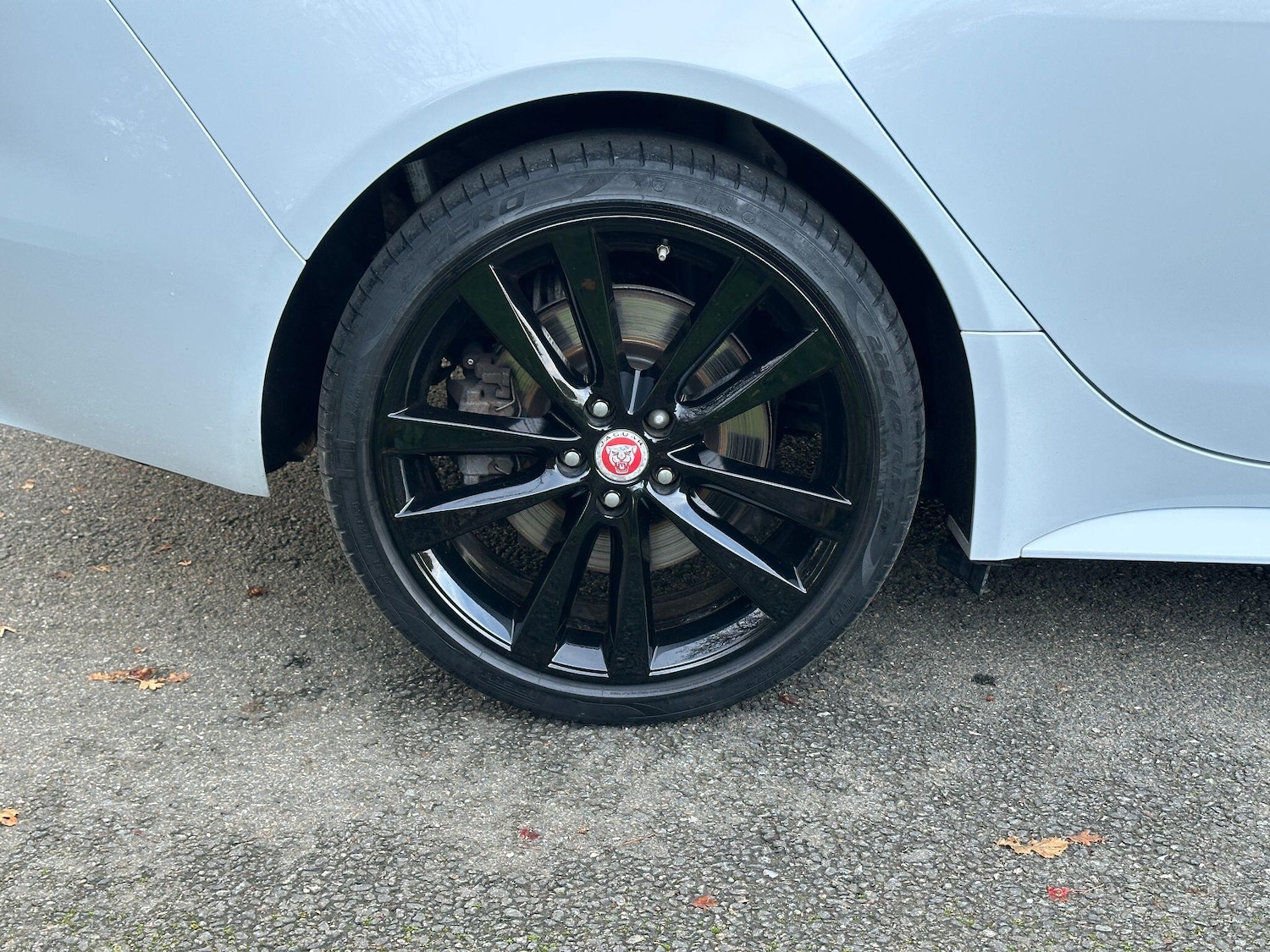 Used Jaguar XE 2016 for sale - 76572495: Photo 28