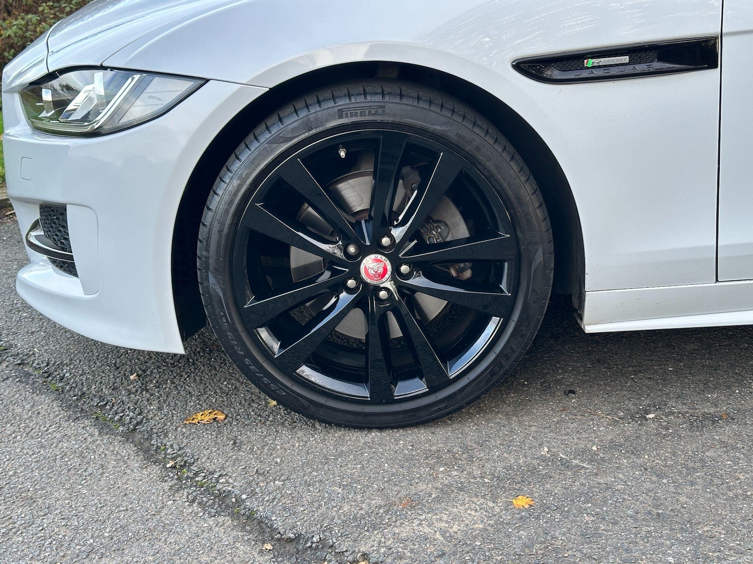 Used Jaguar XE 2016 for sale - 76572495: Photo 30