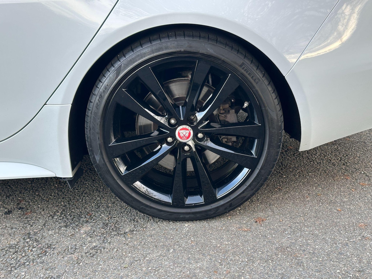 Used Jaguar XE 2016 for sale - 76572495: Photo 31