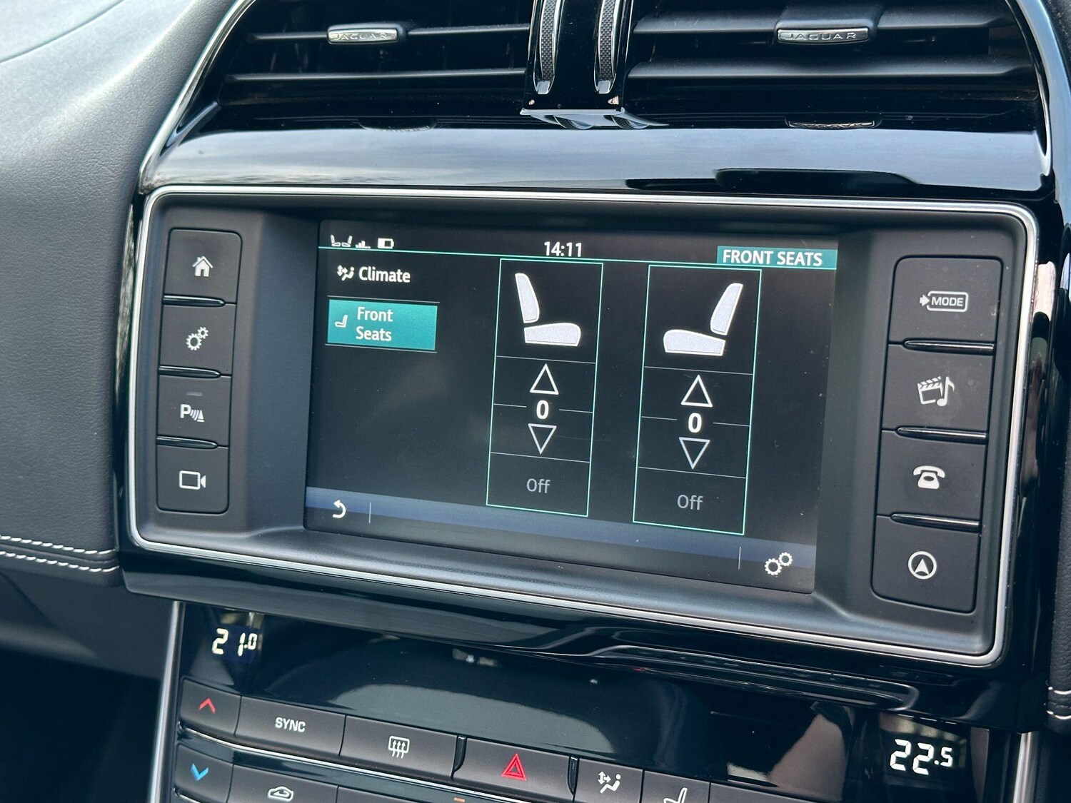 Used Jaguar XE 2016 for sale - 76572495: Photo 36