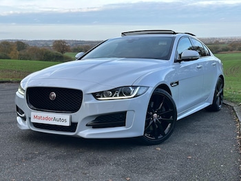 Used Jaguar XE 2016 for sale - 76572495: Photo