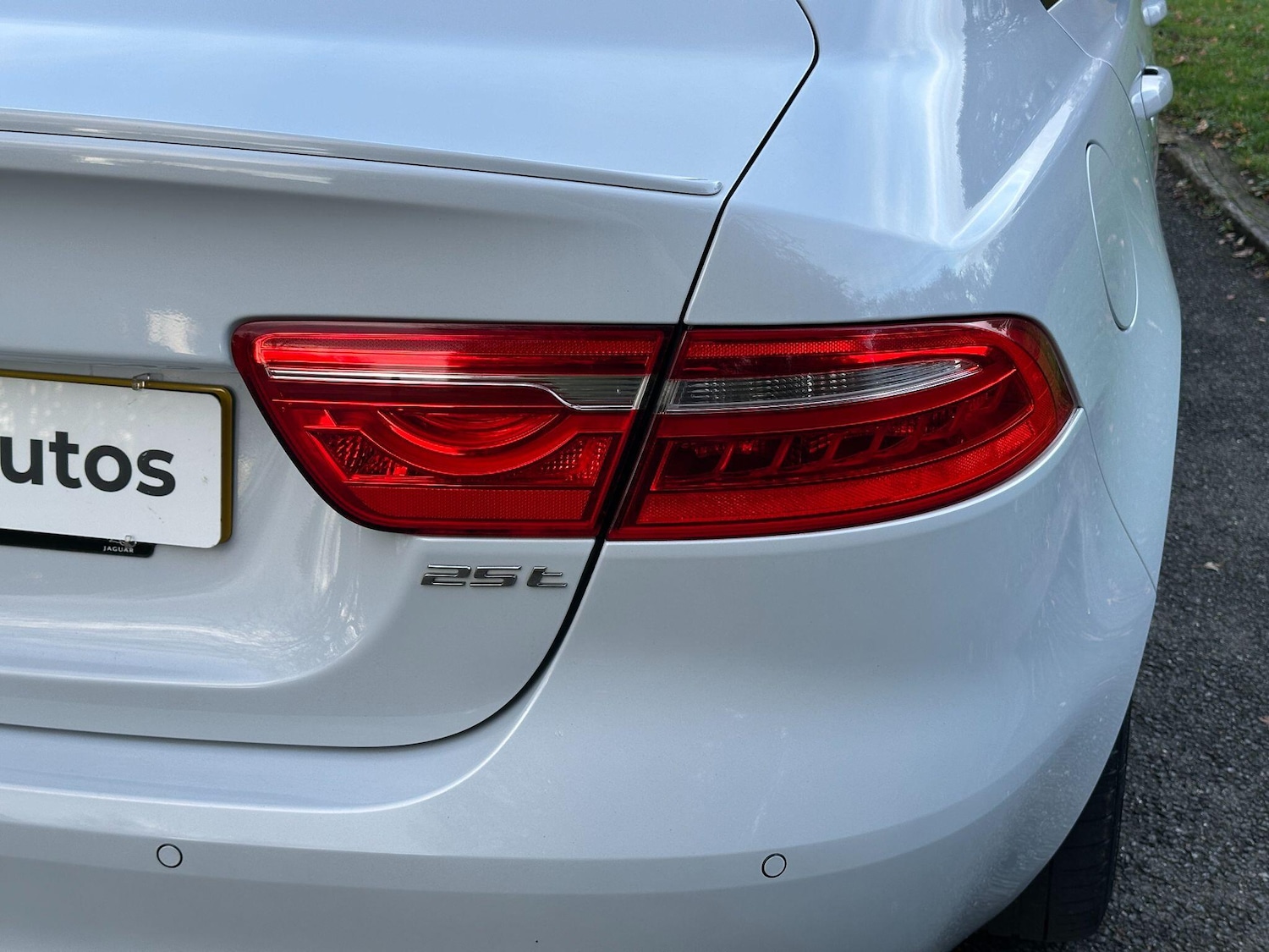 Used Jaguar XE 2016 for sale - 76572495: Photo 50